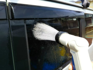 車ガラスの水垢除去